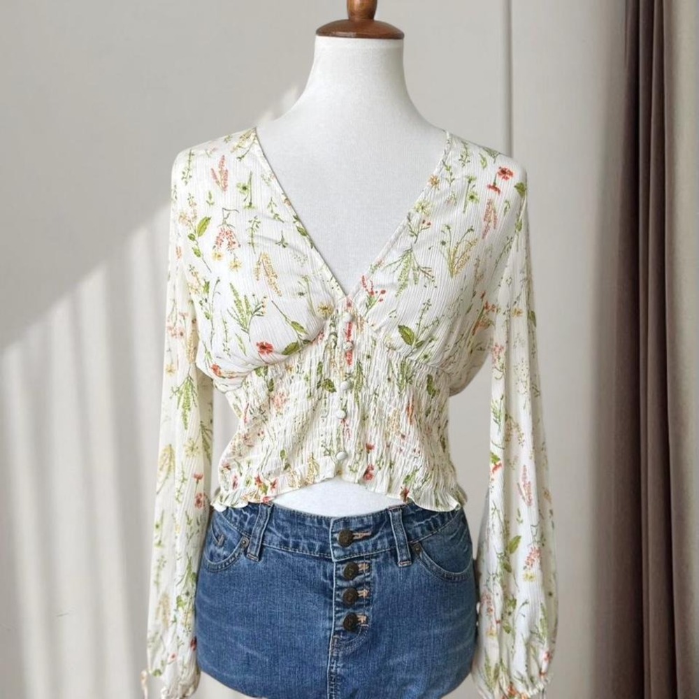 HM Floral Smocked Waist‎ V-Neck Balloon Sleeve Blouse White Medium
